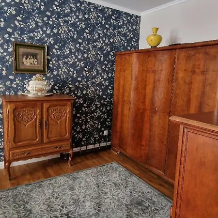 Wojciecha 9b 2 - Srodmiescie 70m2 Pietro 1 *