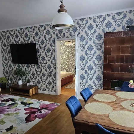 Wojciecha 9b 2 - Srodmiescie 70m2 Pietro 1 דירה גדינייה