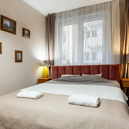 Wojciecha 9b 2 - Srodmiescie 70m2 Pietro 1 Lägenhet *