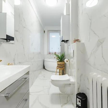 Lägenhet Wojciecha 9b 2 - Srodmiescie 70m2 Pietro 1 *